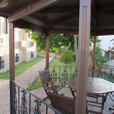 Suinn Cunda Guest house